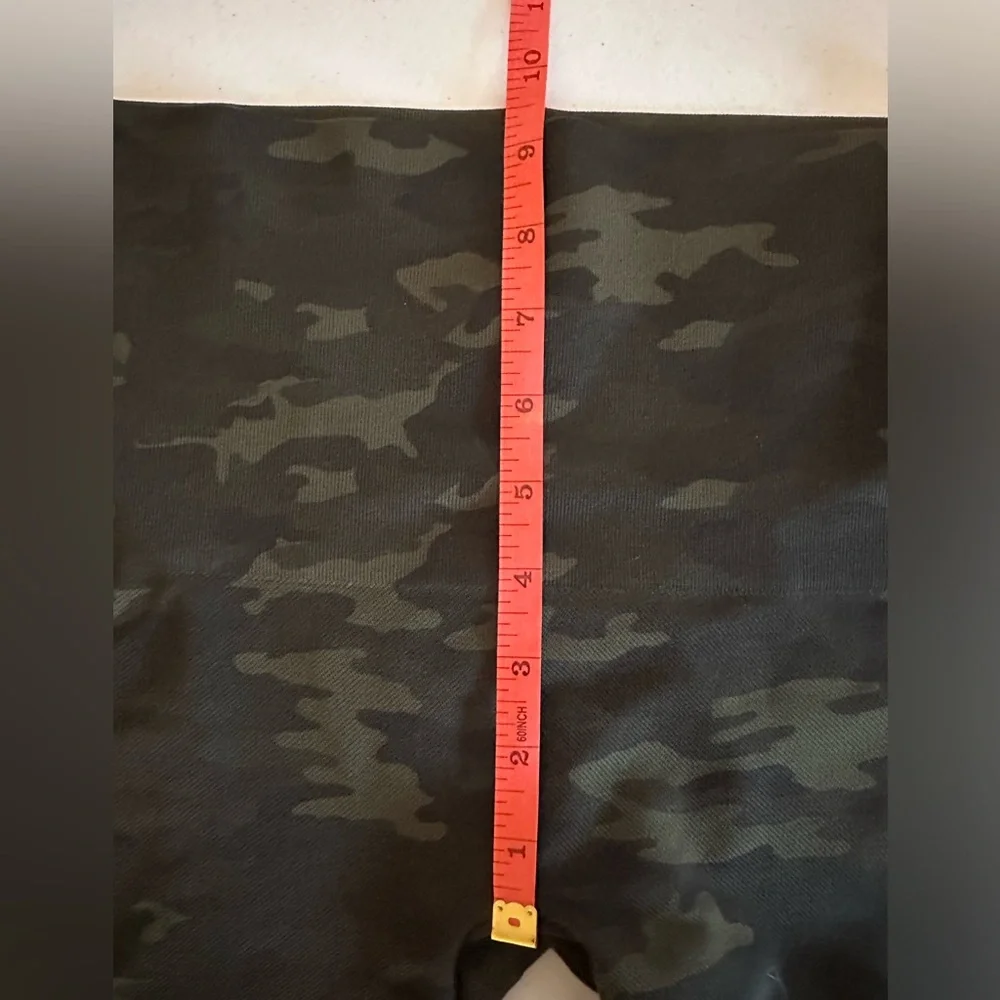 Women’s M Spanx Look At Me Now Green Camo Seamless‎ Leggings - Picture 9 of 11
